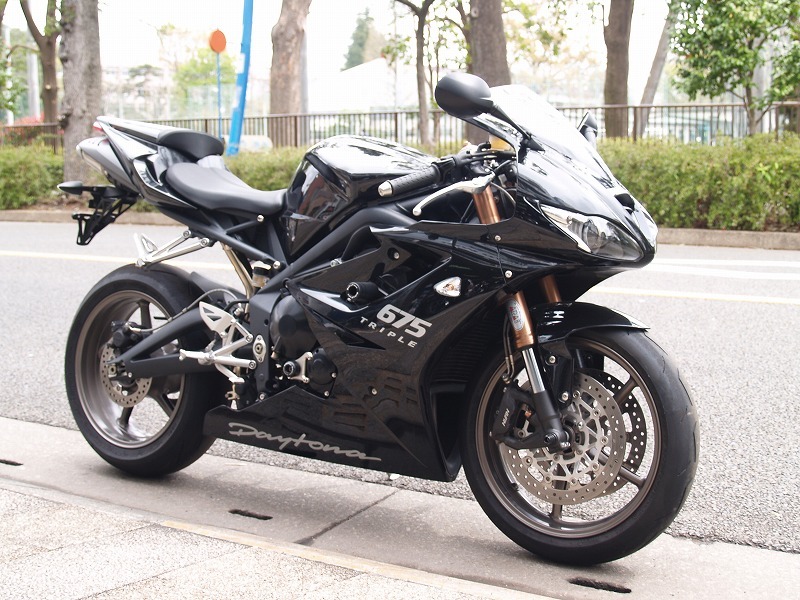新型ストリートトリプル発進！中古車情報更新！！ (トライアンフ